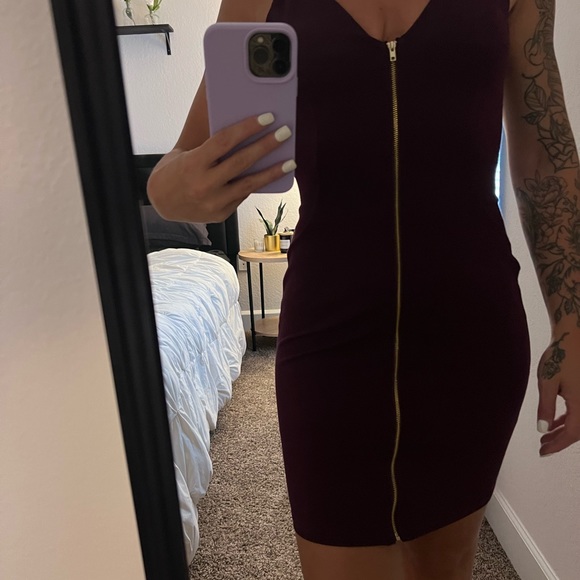 Maroon zip up dress - Picture 2 of 2